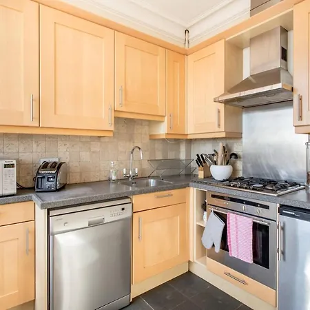 Apartamento Altido Retro Castle Retreat 2bed