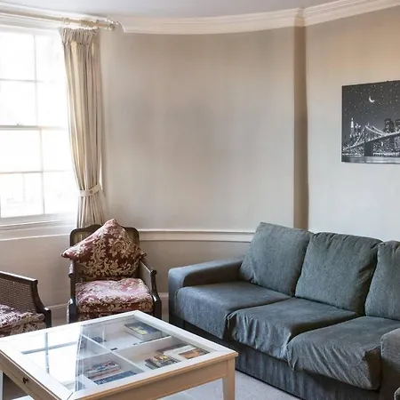Apartment Altido Huge Castle Street Edinburgh