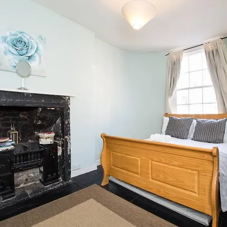 Apartment Altido Huge Castle Street