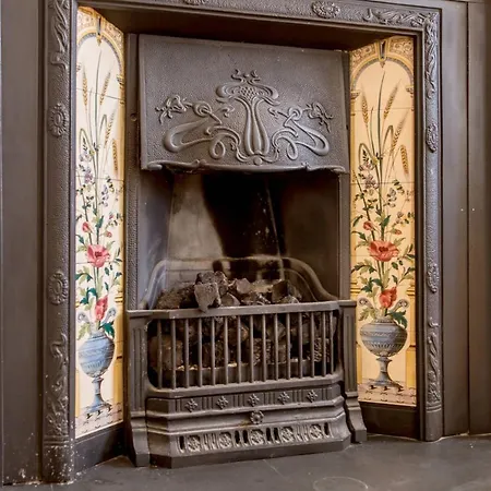 Altido Retro Castle Retreat 2bed * Edimburgo