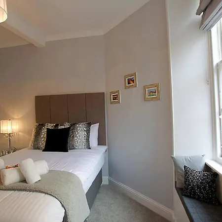 Apartamento Joivy Unique Old Town Under Castle Edimburgo