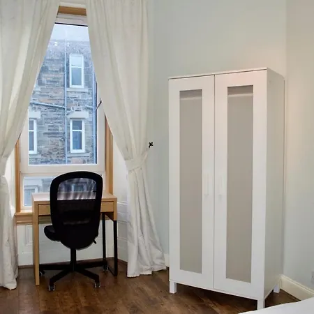 شقة Spacious 2 Bedroom In Meadowbank إدنبرة