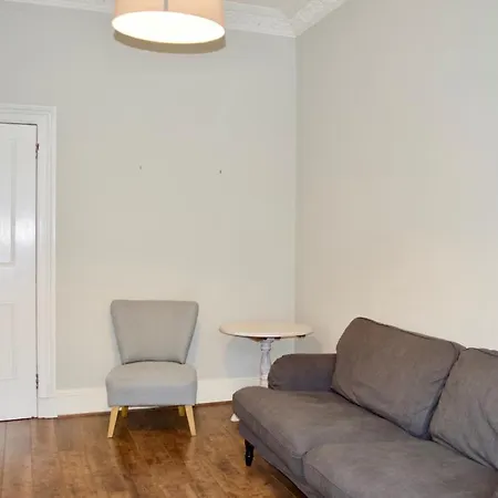 Spacious 2 Bedroom In Meadowbank Apartament