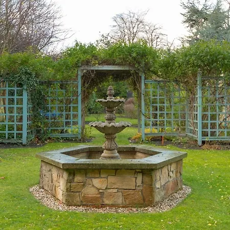 Luxury 5bd Townhouse W Private Garden&cinema * Edinburgh