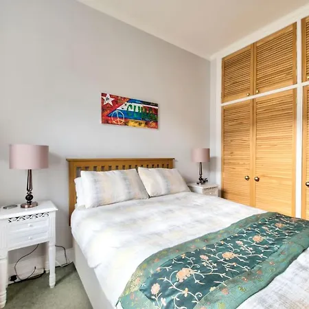 Apartment Forth Street By Guestready *