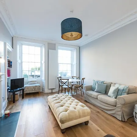Beautiful And Private 2 Bed Edinburgh
