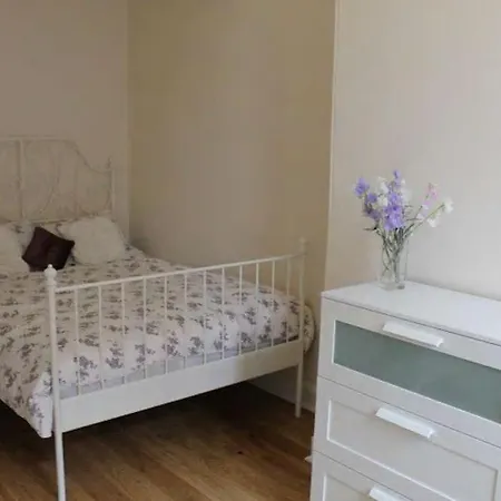شقة Cosy 1 Bedroom Next To Park 15 Mins Walk To Royal Mile إدنبرة