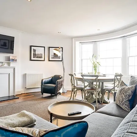 Joivy Luxury Flats On George Street *