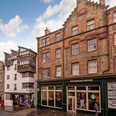 Apartment 1 Bedroom In Old Town Centre Edinburgh