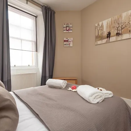 1 Bedroom In Old Town Centre Apartment