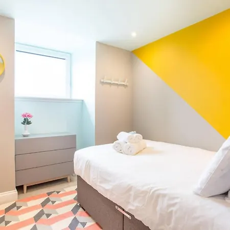 Altido Modern Flat In The Center דירה *