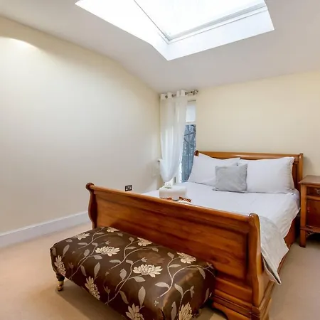 Altido Spacious 3br Mews House Behind Calton Hill * Édimbourg