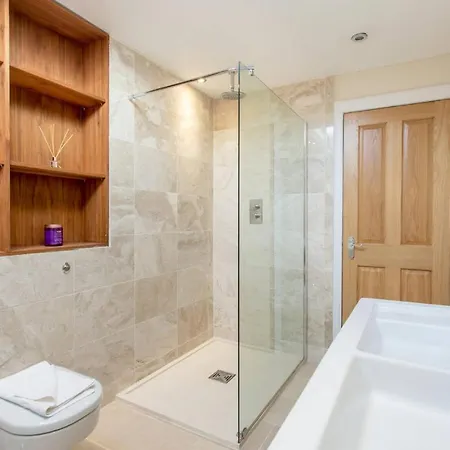 Altido Spacious 3br Mews House Behind Calton Hill Hébergement de vacances Édimbourg