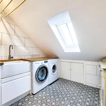 Luxury Frederick St Apart *
