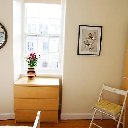 Apartmán Joivy Bright Flat With Workspace In New Town