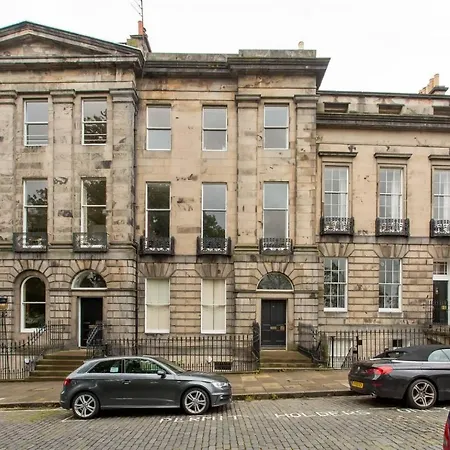 Joivy Spacious In New Town Prime Location * Edinburgh