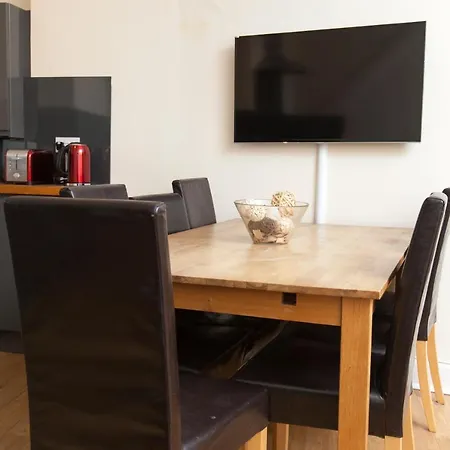 Apartamento Cozy Beside Castle!!!