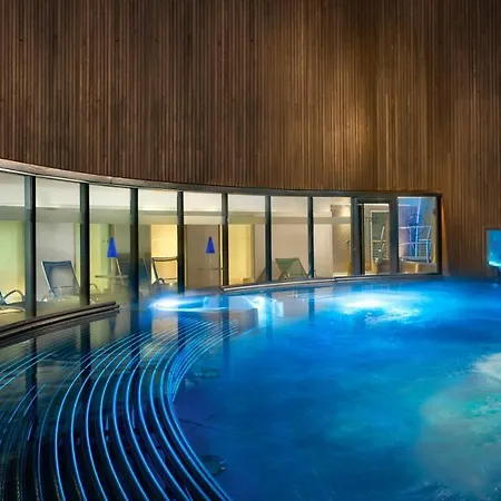 Hotel Sheraton Grand & 5*