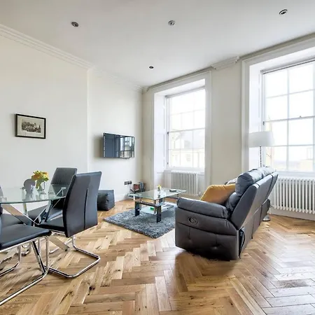 Apartament Guestready - Modern 5 Minutes Walk From Princes Street