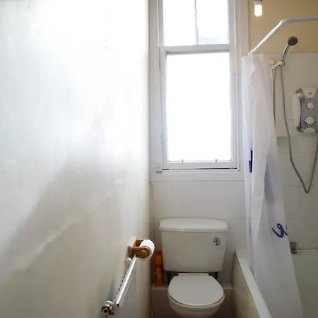 Traditional 2 Bedroom