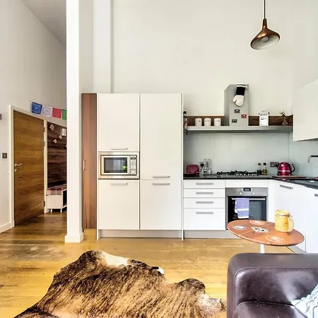 Ultra Stylish Simpson Loan Apt With Free Parking *