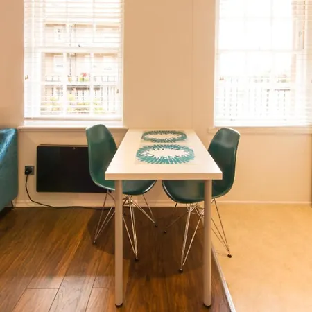 Apartament 320 Websters Land - Gorgeous Cosy Grassmarket Studio *