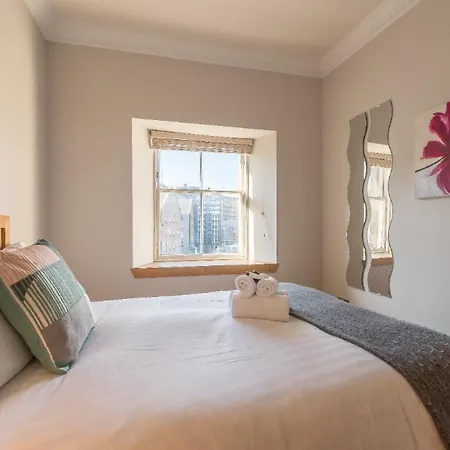 Apartamento Beautiful Castle View In Grassmarket Edimburgo