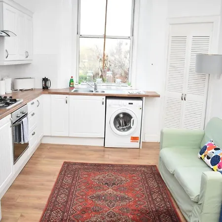 Daire Spacious And Cosy One Bed In Leith!