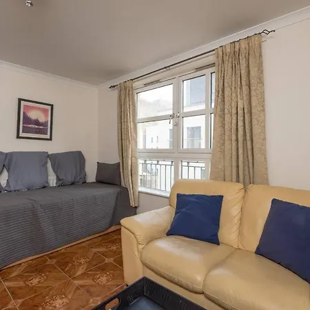 Joivy Old Town With Parking Close To Royal Mile דירה