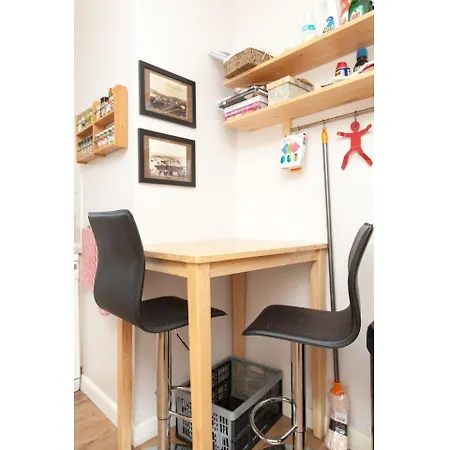 Apartamento Quiet, Convenient With Nice View Of Arthur's Seat. Edimburgo