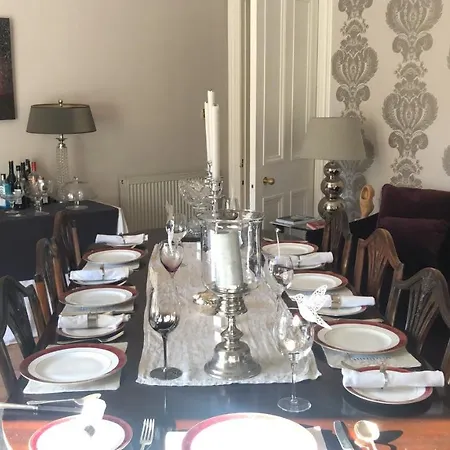 Claremont House 5* Edimburgo