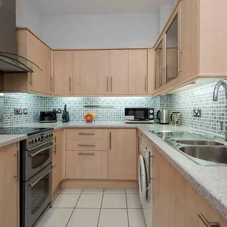 Appartement Cozy 2 Bedroom In The Heart Of With Gas Fireplace Edinburgh