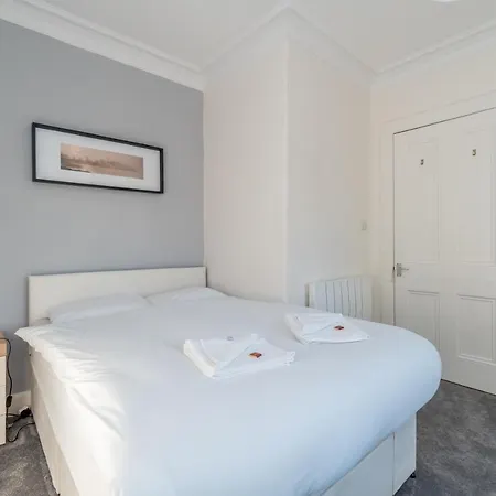 Silver Lining Luxury Holyrood Apt