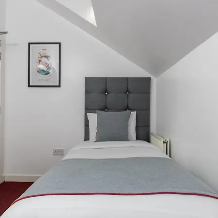 Oyo St Andrews 3*