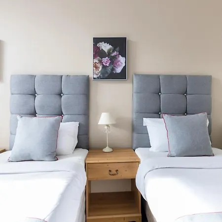 Konukevi Oyo St Andrews 3*