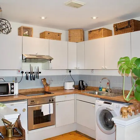 Castle View Flat In City Centre Sleeps 4 Edimburgo