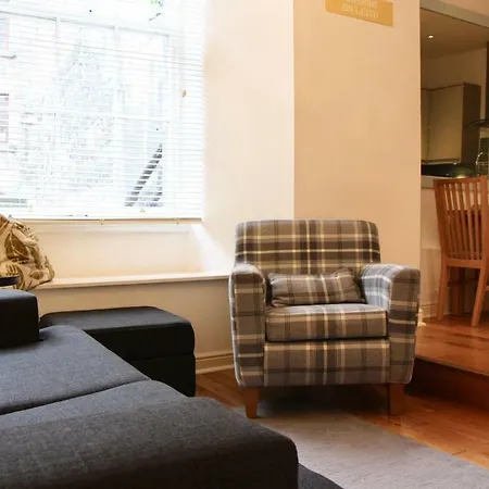 Stylish And Modern Flat On The Shore! 公寓 *