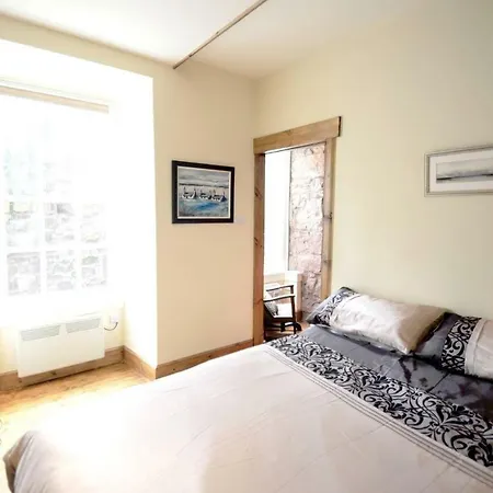 Beautiful Apt With Lift By Castle Appartamento *