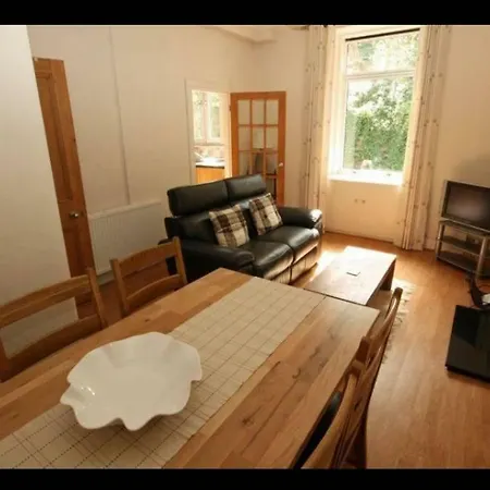 Apartment Central Waterfront Flat With Great Views