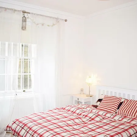 Spacious 2 Bedroom Inverleith With Garden * Edinburgh