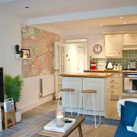 Appartement Central Garden Flat Sleeps 4 Perfect Location