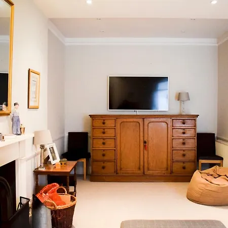 Spacious 2 Bedroom Inverleith With Garden Apartment Edinburgh