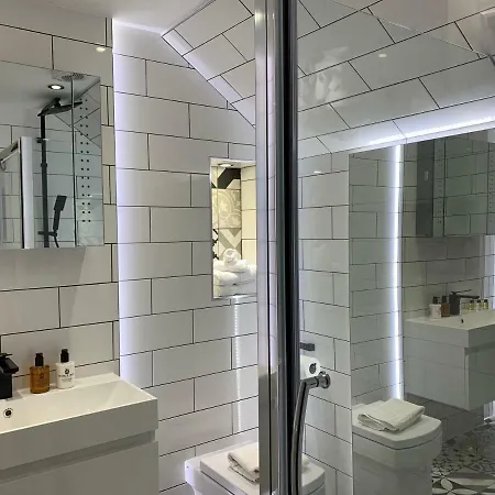 23 Mayfield Gæstehus 5*