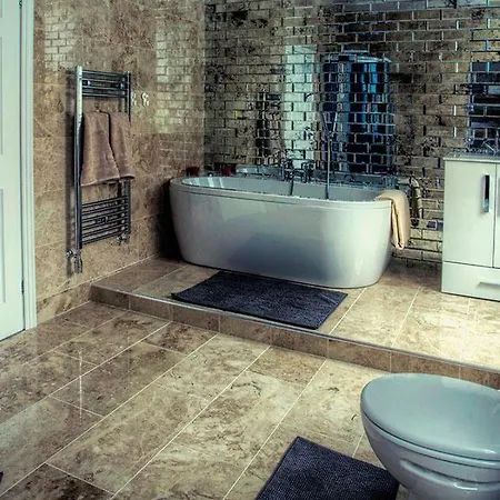 Strathearn Group * Edinburgh