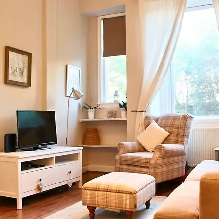 Διαμέρισμα Homely 1 Bedroom Garden Flat