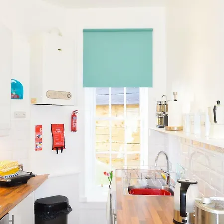 Beautiful 1 Bedroom Flat In Old Town Apartment