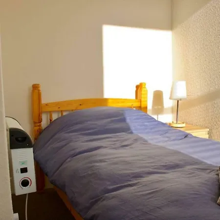 2 Bedroom Flat In Fountainbridge Edinburgh