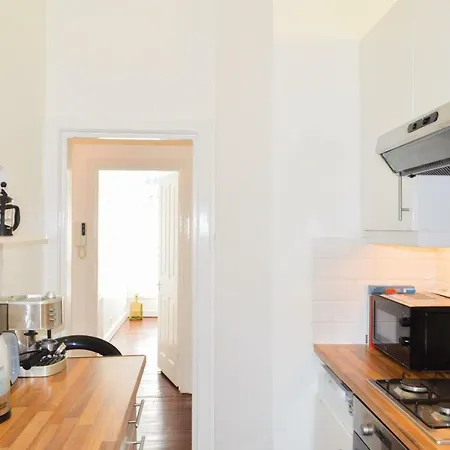 Beautiful 1 Bedroom Flat In Old Town *
