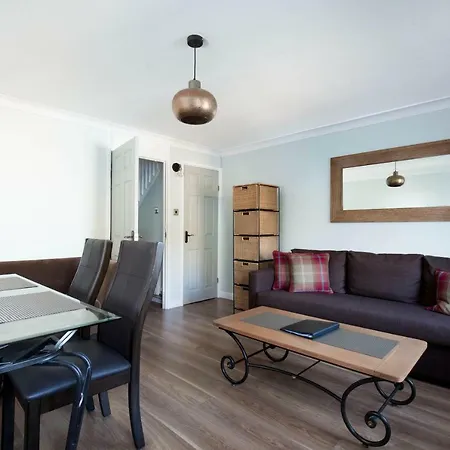 公寓 Holyrood Skyline