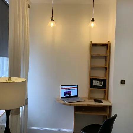 Royal Mile By The Castle 5* Edinburgh